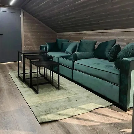 Luxurious Family By The Trails Feriehus