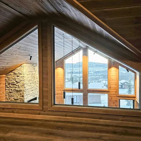 Luxurious Family By The Trails Svingvoll