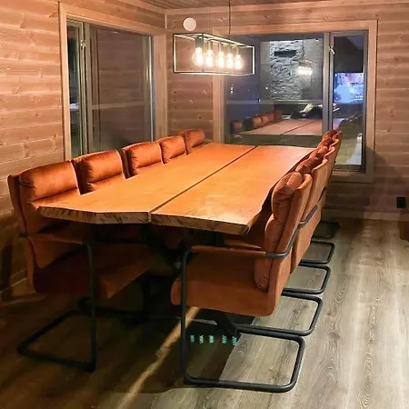 Luxurious Family By The Trails Svingvoll